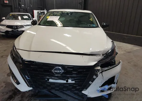 2023 Nissan Altima Sr Intelligent Awd z USA, uszkodzony, nr VIN 1N4BL4CW1PN394716